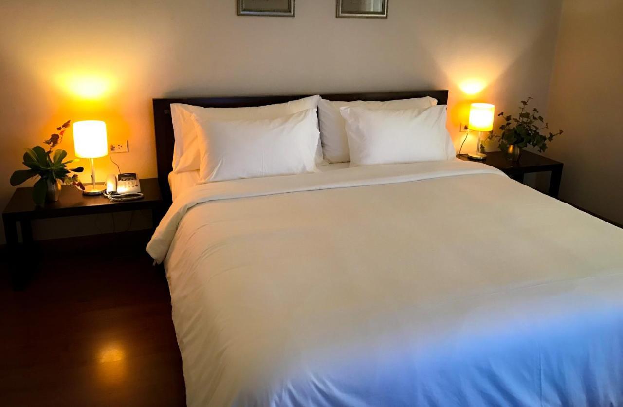 Siam Bright Suite Banguecoque Exterior foto