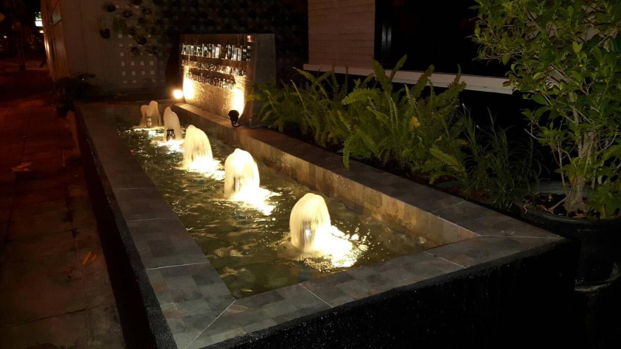 Siam Bright Suite Banguecoque Exterior foto